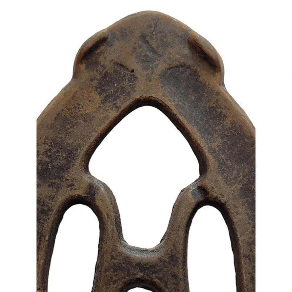 Antique Raised Ironing Iron Trivet Pot stand H Pattern‎ Wall Décor Kitchen 3